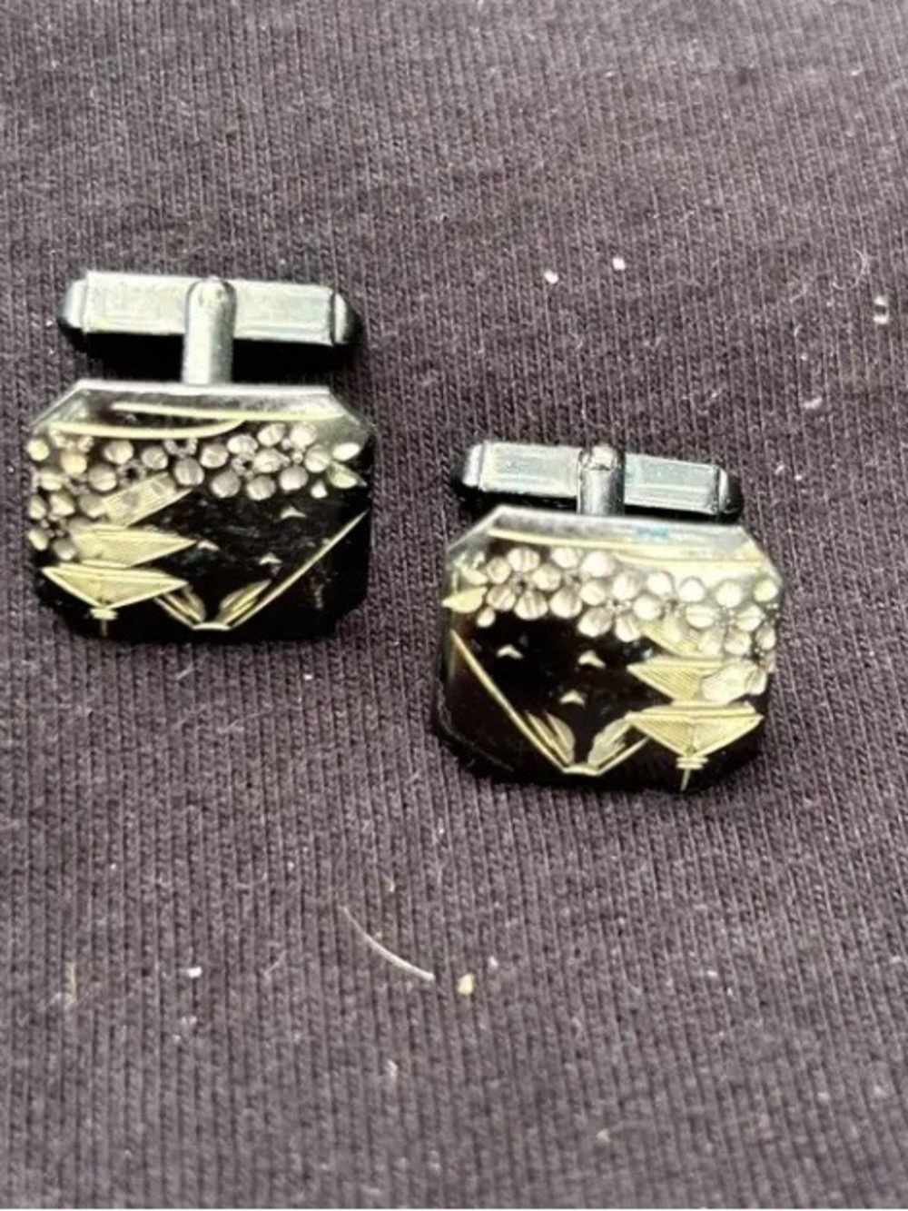 Black and Gold Floral-Engraved Men's Cufflinks